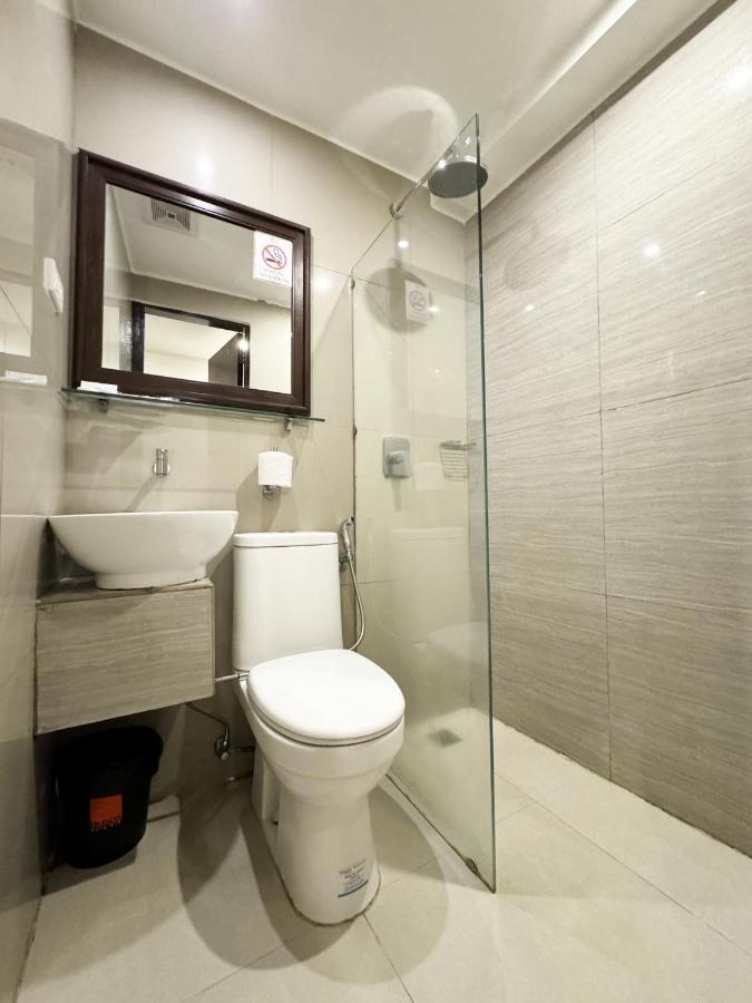 Nest Fort Bgc Макати Экстерьер фото